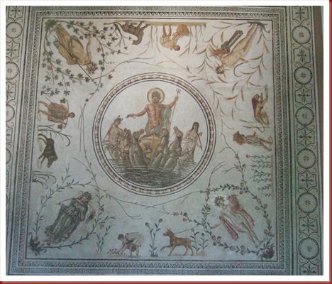 379 - Túnez, Museo Nacional del Bardo. Mosaico representando a Neptuno y las Cuatro Estaciones. La Chebba, s. IV d. C. Considerado el mosaico más bello del museo. 379 - Túnez, Museo Nacional del Bardo. Mosaico representando a Neptuno y las Cuatro Estaciones. La Chebba, s. IV d. C. Considerado el mosaico más bello del museo.