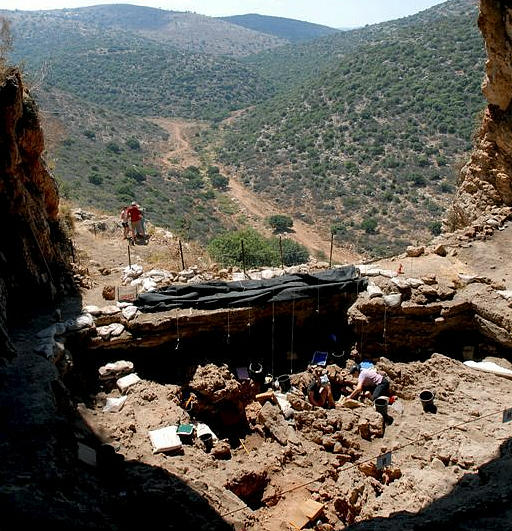Descubren en Israel una tumba de chamán con restos de animales de 12.000 años - imperioromano.com