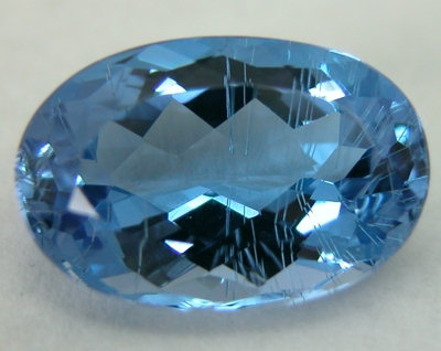 http://www.tarotistas.com/secciones/piedras/images/aguamarina_1.jpg