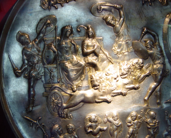 http://upload.wikimedia.org/wikipedia/commons/a/af/Patera_di_Parabiago_-_MI_-_Museo_archeologico_-_Cibele_e_Adone_-_Foto_Giovanni_Dall%27Orto_2_-_25-7-2003.jpg