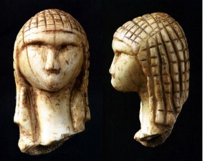 Un mujer desnuda no tiene por qué ser un objeto de culto prehistórico Un mujer desnuda no tiene por qué ser un objeto de culto prehistórico