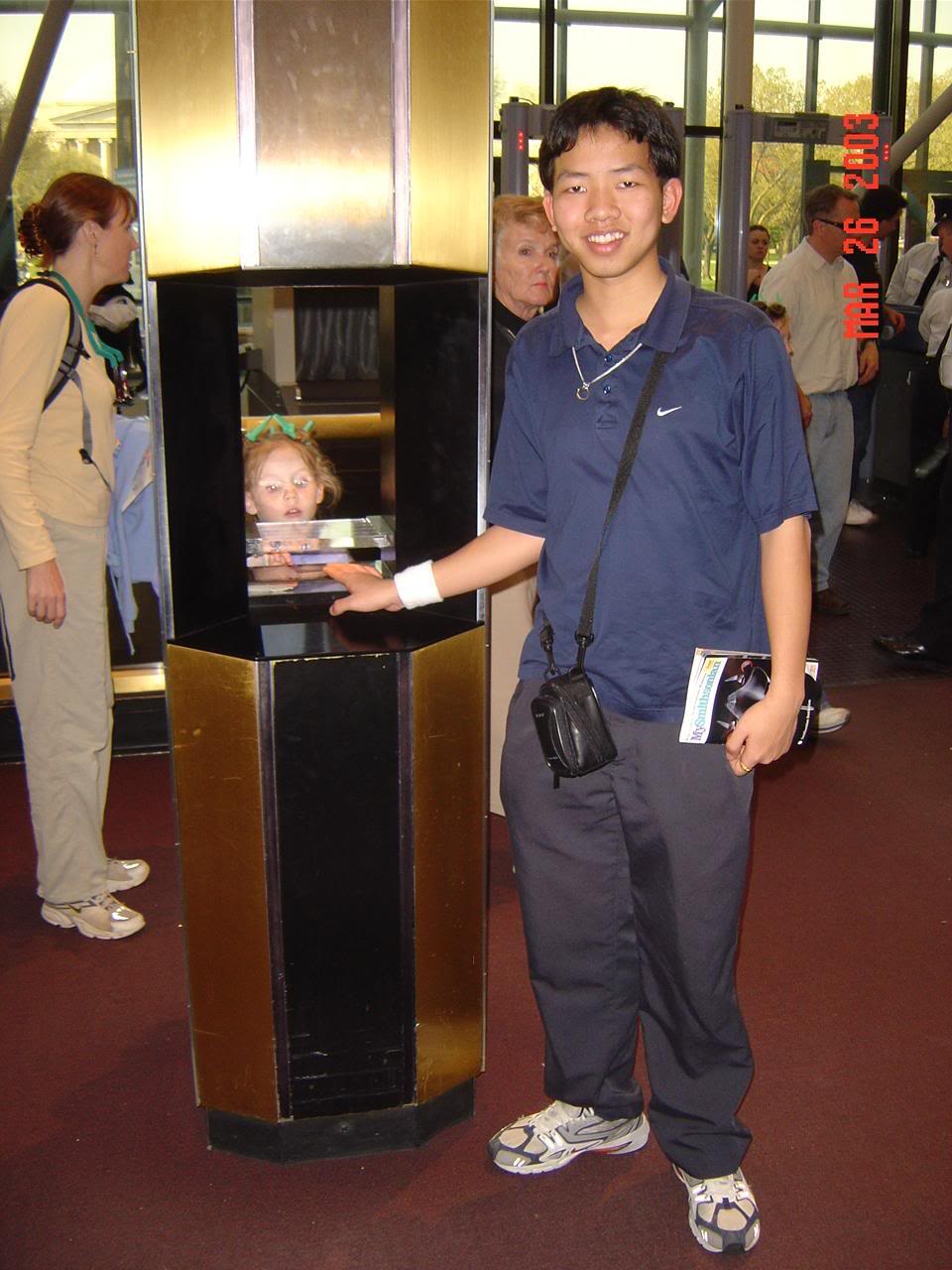 http://image08.webshots.com/8/4/66/43/140746643mjddhw_fs.jpg
