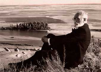 http://www.materialesdelengua.org/LITERATURA/HISTORIA_LITERATURA/UNAMUNO/unamuno2.jpg