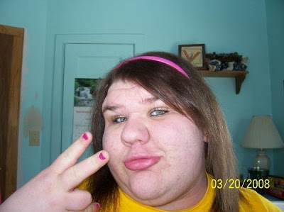 http://1.bp.blogspot.com/_J8hUpQARXPI/STwQpOUGHPI/AAAAAAAACSg/mAxKVAZHfrw/s400/UglyGirl.jpg