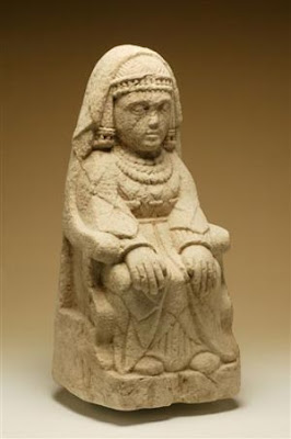 http://3.bp.blogspot.com/_ZyUgYjVkWQU/SKnZMGWbTiI/AAAAAAAACLs/jz2pKo4l1BY/s400/Dama+sedente.jpg