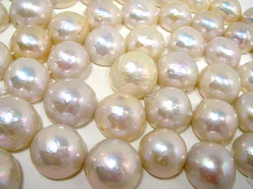 http://3.bp.blogspot.com/_xV3CQLwWhcg/R1DE38rFJUI/AAAAAAAAADg/MT83vHT4mTw/s1600-R/perlas.jpg