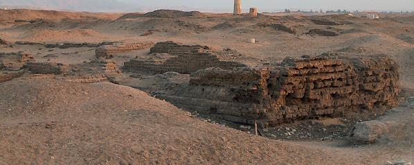 http://www.i-cias.com/egypt/photos/tell_el-amarna_city01.jpg