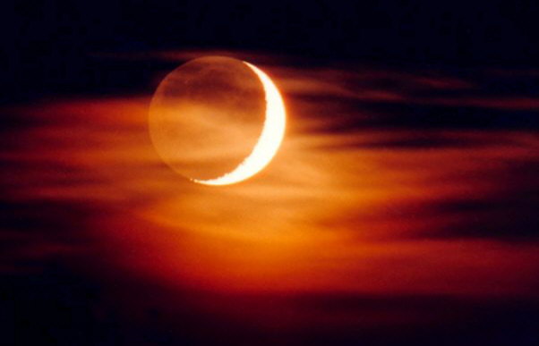 http://www.astromia.com/fotostierra/fotos/ceniciente.jpg