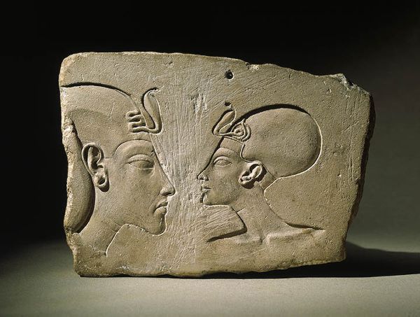 http://es.geocities.com/nef203/akhenaten11.jpg