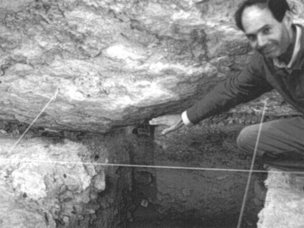 http://www.ucl.ac.uk/prehistoric/past/images/p03613.jpg