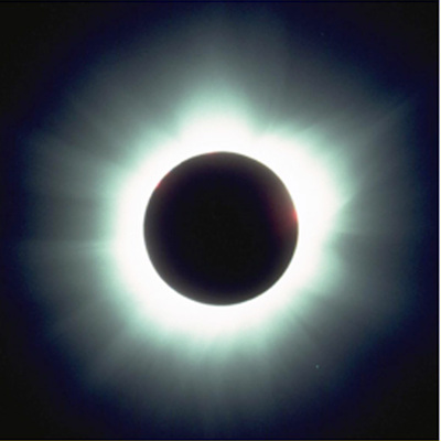 http://www.elpais.com/recorte/20090421elpepusoc_5/LCO340/Ies/Eclipse_total_Sol.jpg