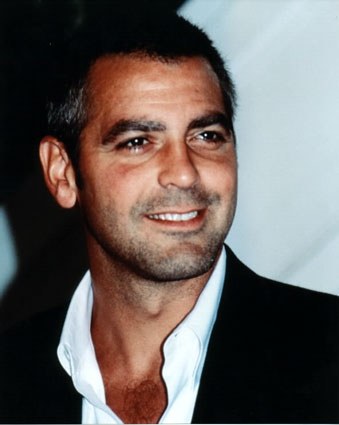 http://imstars.aufeminin.com/stars/fan/george-clooney/george-clooney-20050713-54689.jpg