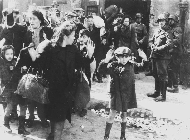 http://i44.servimg.com/u/f44/11/94/62/20/warsaw10.jpg