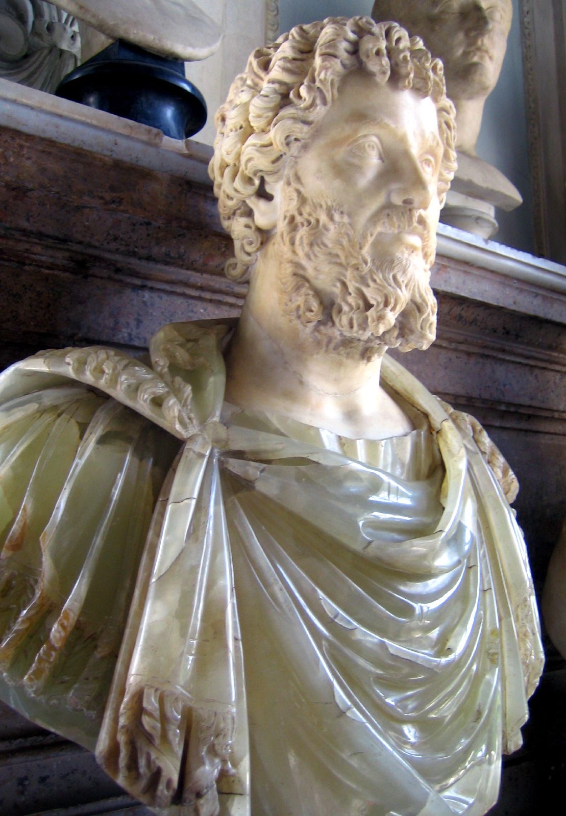 http://upload.wikimedia.org/wikipedia/commons/1/13/Septimius_Severus_busto-Musei_Capitolini.jpg