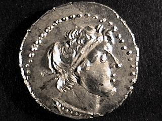 Archivo:Ptolemy VIII - silver didrachma - líc.jpg