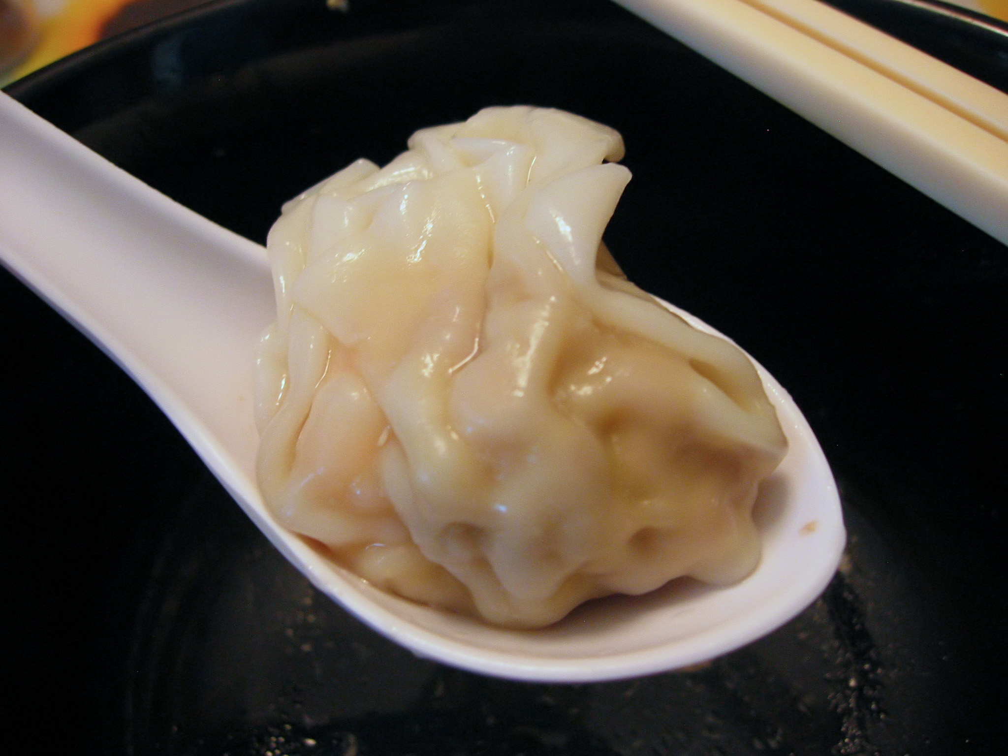 http://upload.wikimedia.org/wikipedia/commons/b/b7/Wonton_1.JPG