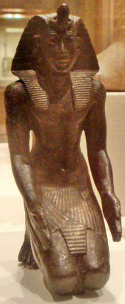 File:Necho-KnellingStatue BrooklynMuseum.png