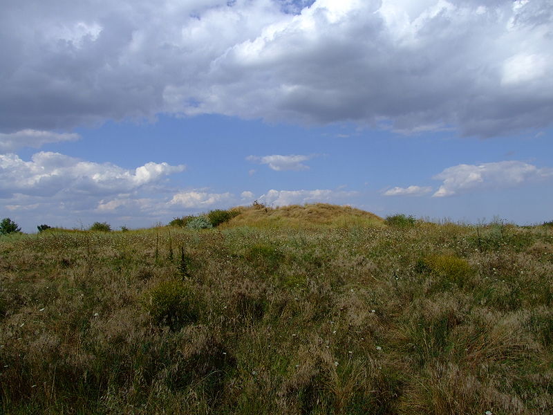 File:UnknownRomanGeneralTomb.JPG