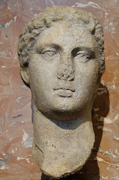 Archivo:Arsinoe II Isis-Selene Louvre Ma4891.jpg