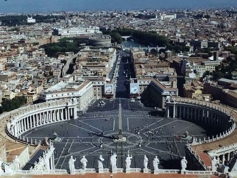 http://www.escapadores.com/wp-content/uploads/2008/01/roma.jpg
