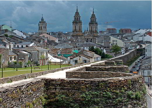 http://www.destinosblog.es/wp-content/uploads/2009/12/lugo.jpg